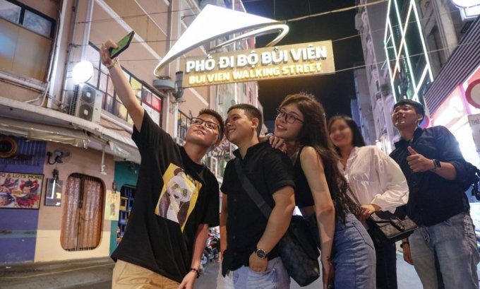 Việt Nam lập kế hoạch phát triển du lịch đêm tại 12 tỉnh thành
