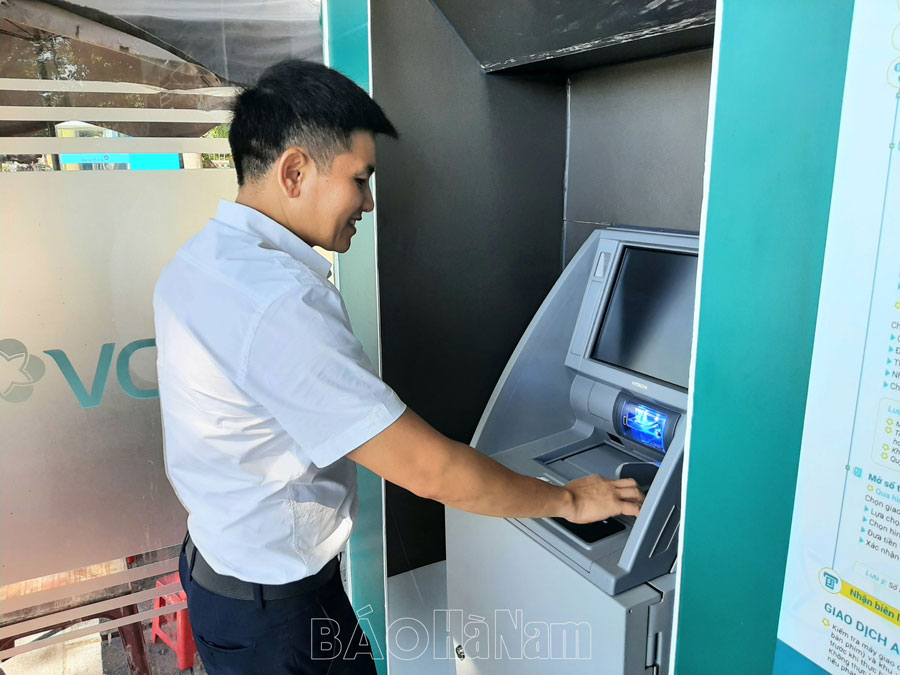 Tiện ích dùng cây ATM mới mới