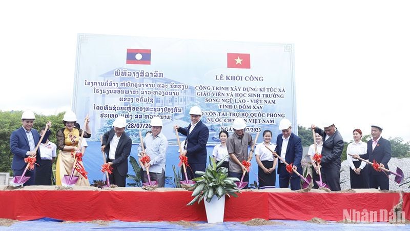 Khởi công xây dựng Trường song ngữ LàoViệt Nam tại tỉnh Oudomxay