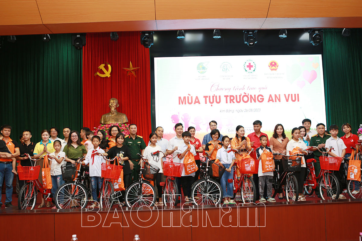 Tổ chức chương trình “Mùa tựu trường an vui” tại huyện Kim Bảng