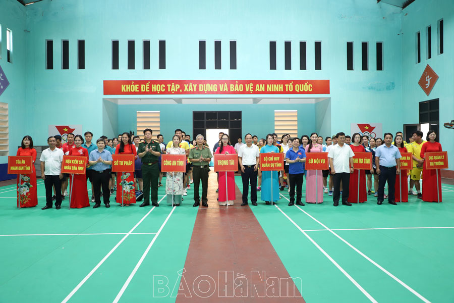 Khối thi đua Nội chính tỉnh Giao lưu thể thao chào mừng kỷ niệm 78 năm Quốc khánh nước Cộng hòa xã hội chủ nghĩa Việt Nam