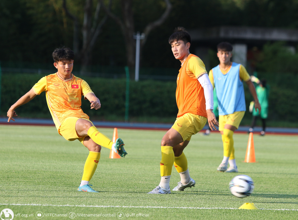 Hôm nay Olympic Việt Nam đá trận mở màn chiến dịch Asiad với Mông Cổ