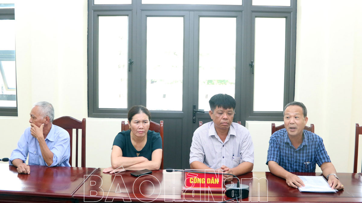 Đồng chí Phó Chủ tịch UBND tỉnh Trần Xuân Dưỡng tiếp công dân định kỳ tháng 92023