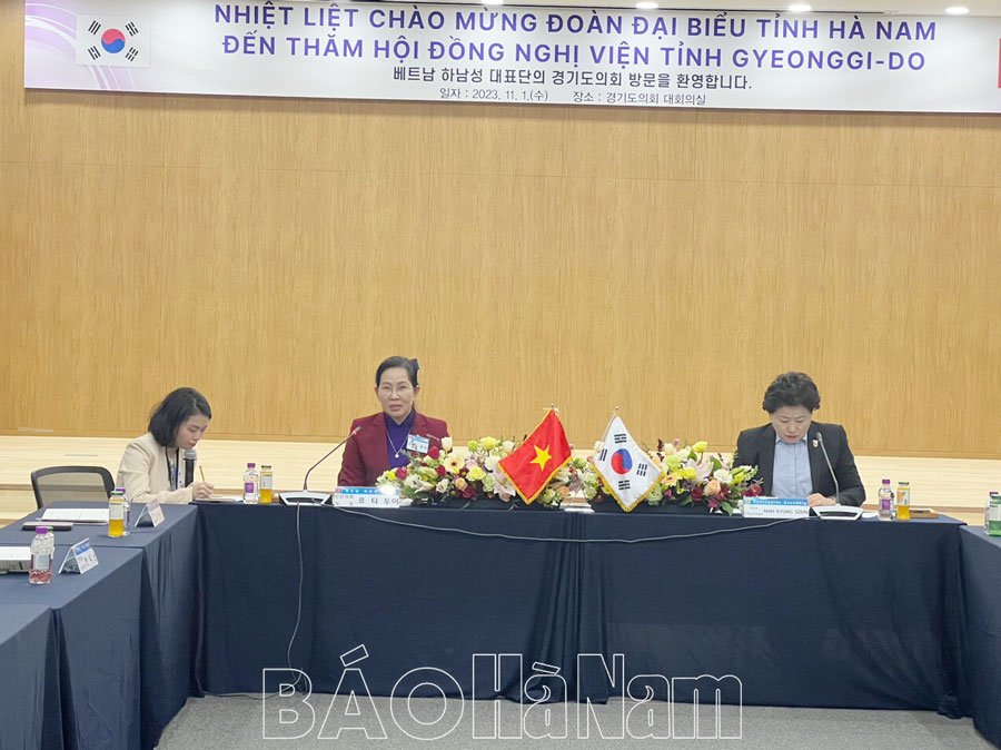 Đồng chí Bí thư Tỉnh ủy Lê Thị Thủy và đoàn công tác tỉnh Hà Nam làm việc với Hội đồng Nghị viện tỉnh Gyeonggi Hàn Quốc
