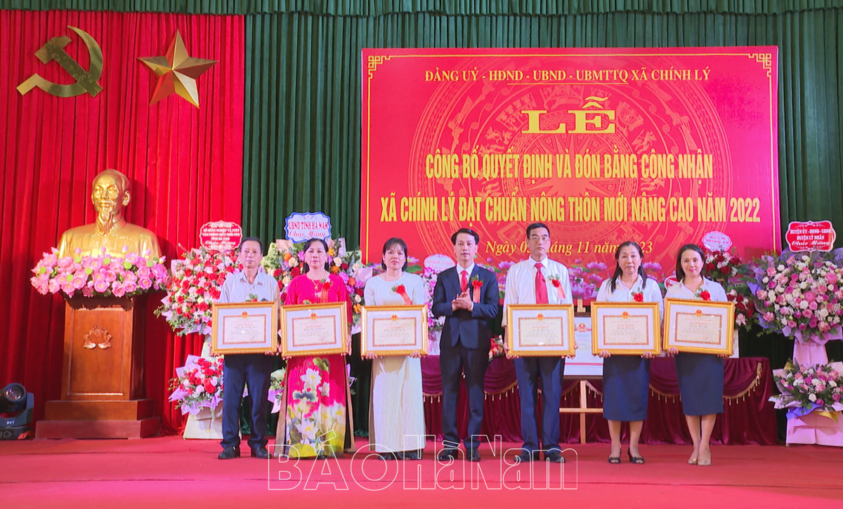 Xã Chính Lý đón nhận quyết định xã đạt chuẩn NTM nâng cao năm 2022