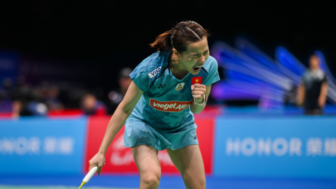 Nguyễn Thuỳ Linh thắng ngược tay vợt ba lần vô địch thế giới