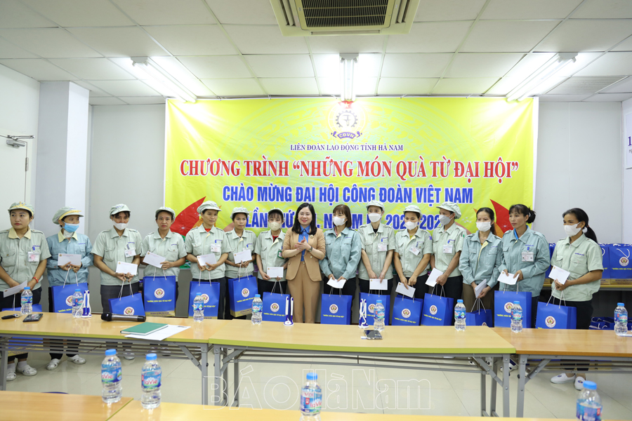 Nhiều hoạt động thiết thực chào mừng Đại hội XIII Công đoàn Việt Nam