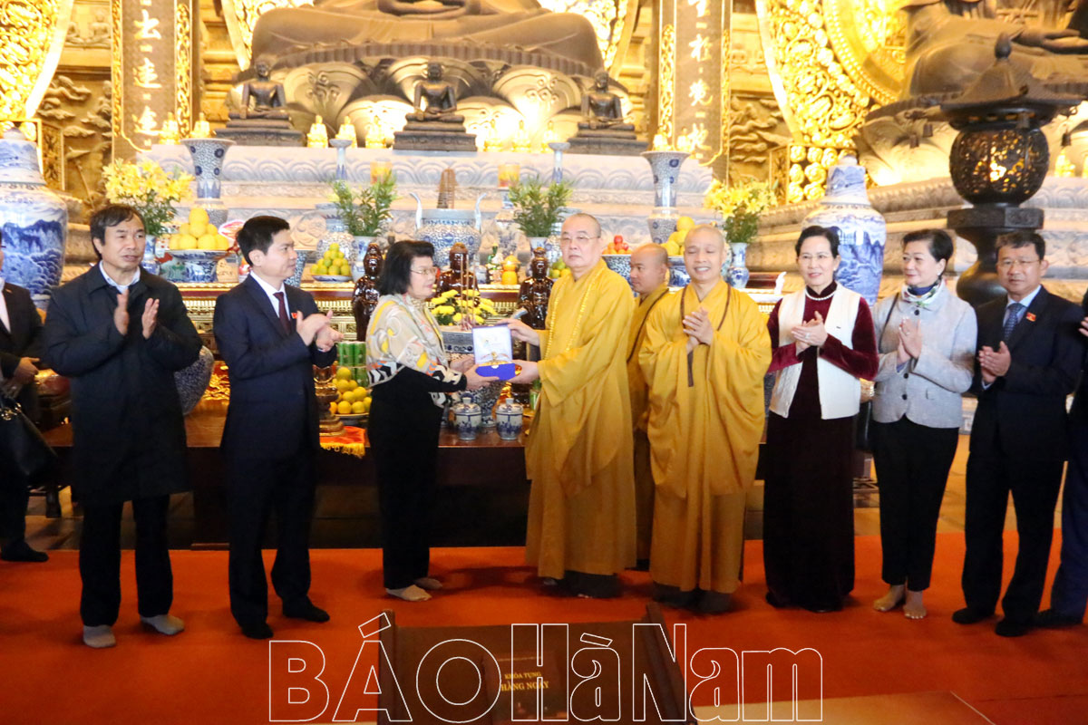 Chủ tịch Quốc hội Vương quốc Campuchia thăm và làm việc tại  tỉnh Hà Nam