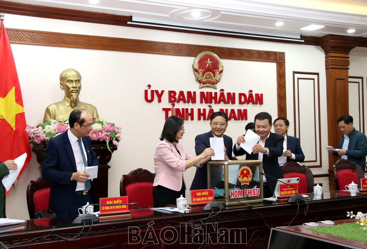 Họp Hội đồng thẩm định xét đề nghị công nhận 17 xã đạt chuẩn NTM nâng cao tỉnh Hà Nam năm 2023