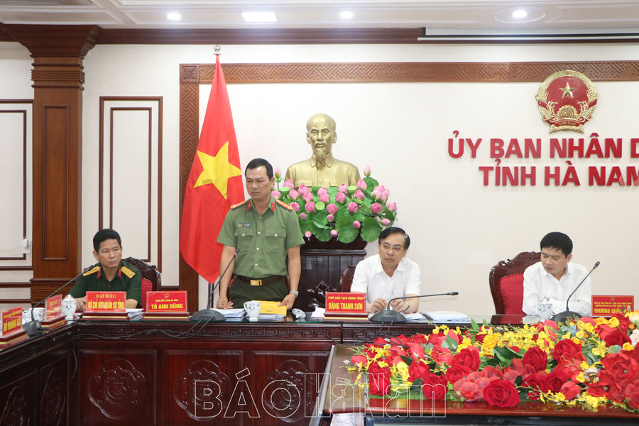 UBND tỉnh thảo luận các nội dung trình HĐNĐ tỉnh tại kỳ họp thường lệ năm 2024