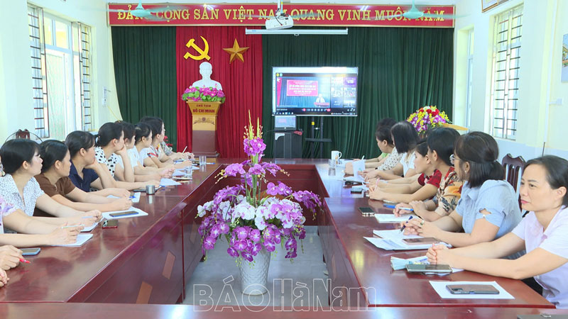 Thanh Liêm Bồi dưỡng chính trị hè năm 2024 cho đội ngũ cán bộ quản lý giáo viên ngành giáo dục