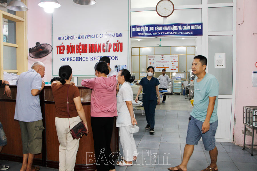 Bệnh viện Đa khoa tỉnh tiếp nhận 5070 bệnh nhân cấp cứungày trong những ngày bão