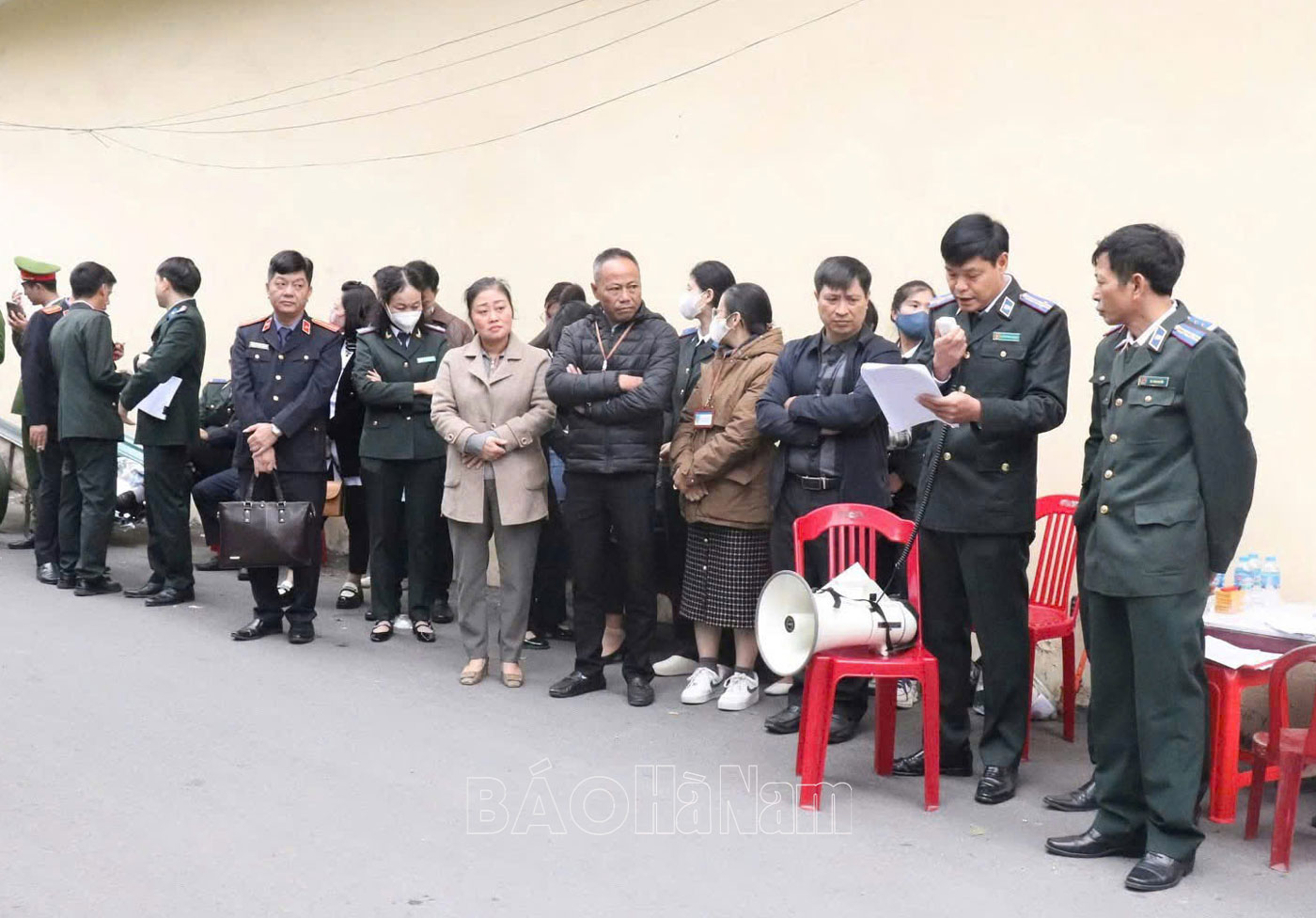 Cục Thi hành án dân sự tỉnh tổ chức thi hành bản án dân sự thu hồi đất tại phường Lê Hồng Phong