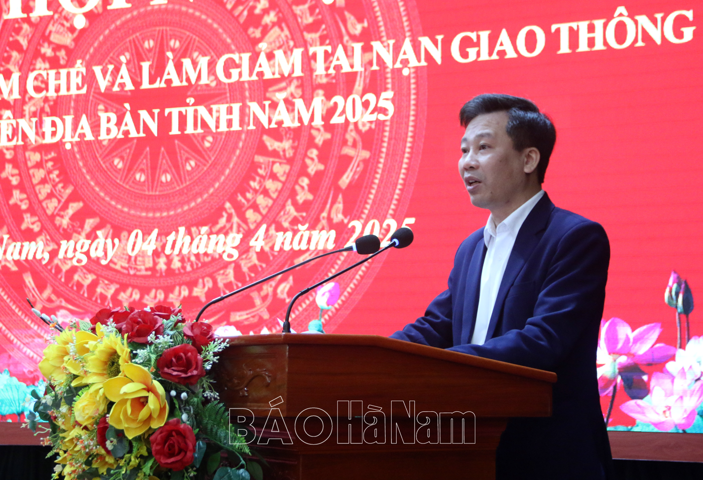 Hội nghị bàn giải pháp kiềm chế và làm giảm tai nạn giao thông