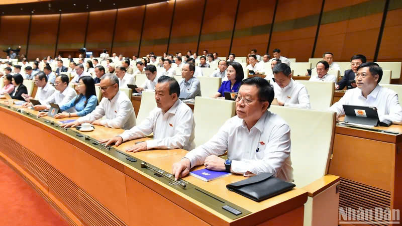 Quốc hội nhất trí sửa đổi bổ sung một số điều của Hiến pháp năm 2013