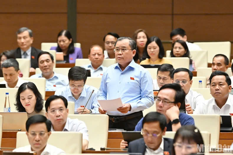 Quốc hội nhất trí sửa đổi bổ sung một số điều của Hiến pháp năm 2013
