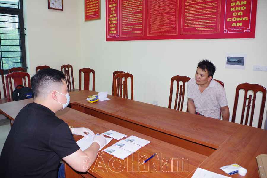 Hà Nam Bắt đối tượng tàng trữ 468 viên ma túy tổng hợp có 06 tiền án