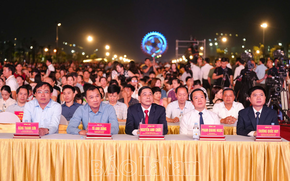 Khai mạc Tuần Văn hóa Du lịch Hà Nam năm 2025 và Chương trình nghệ thuật “Rực rỡ Hà Nam”
