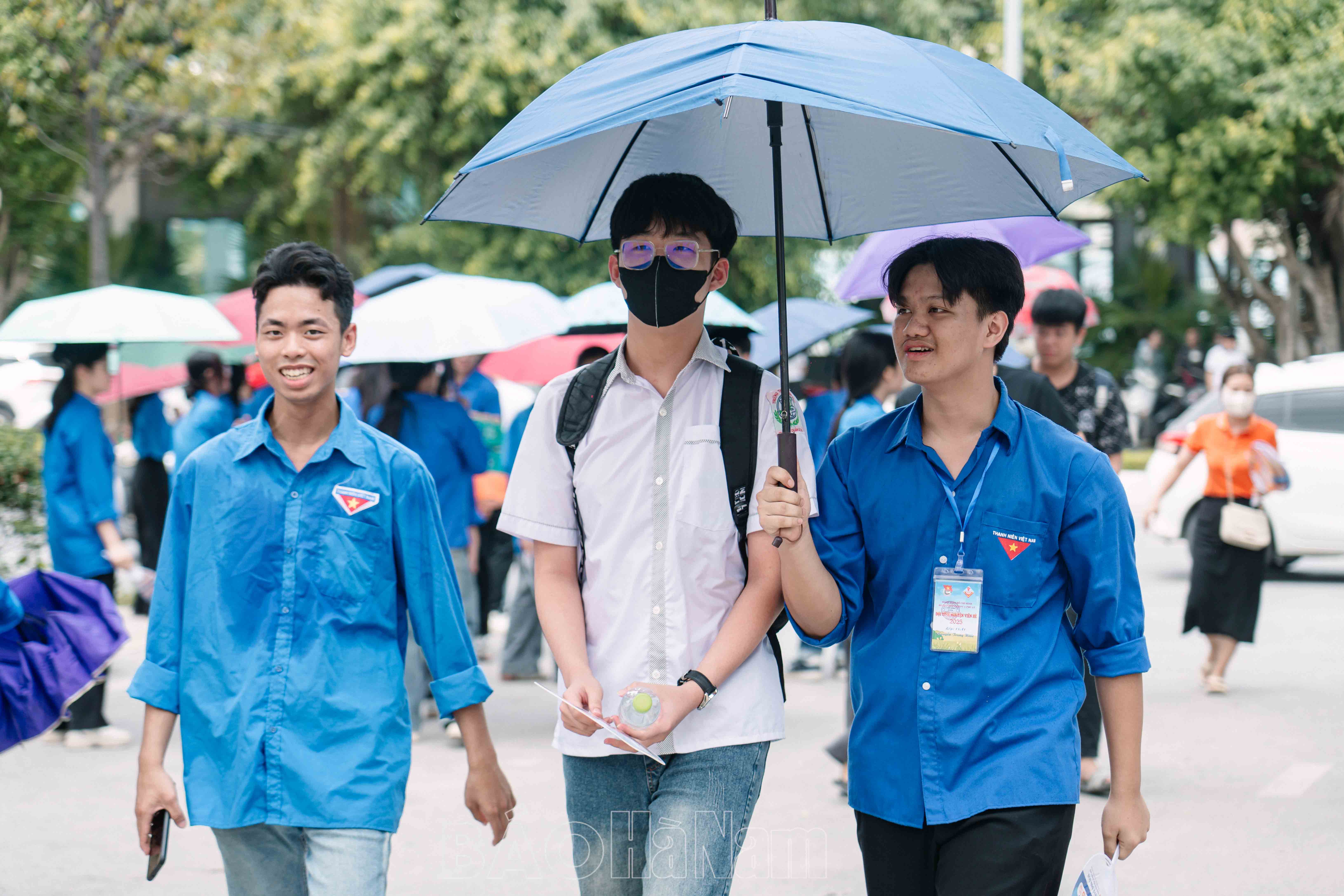Khoảnh khắc buổi thi đầu tiên kỳ thi vào lớp 10 năm học 20252026