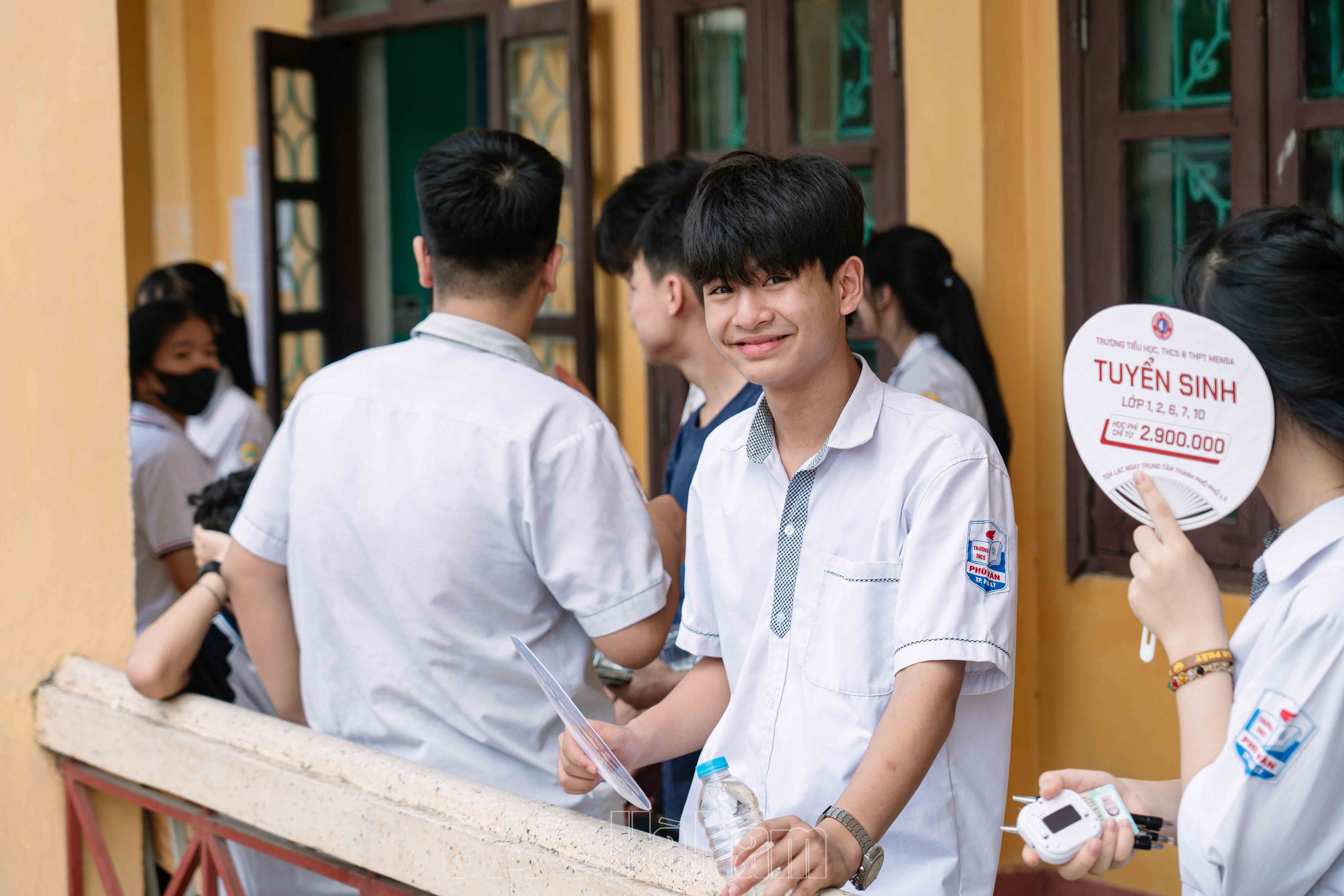 Khoảnh khắc buổi thi đầu tiên kỳ thi vào lớp 10 năm học 20252026