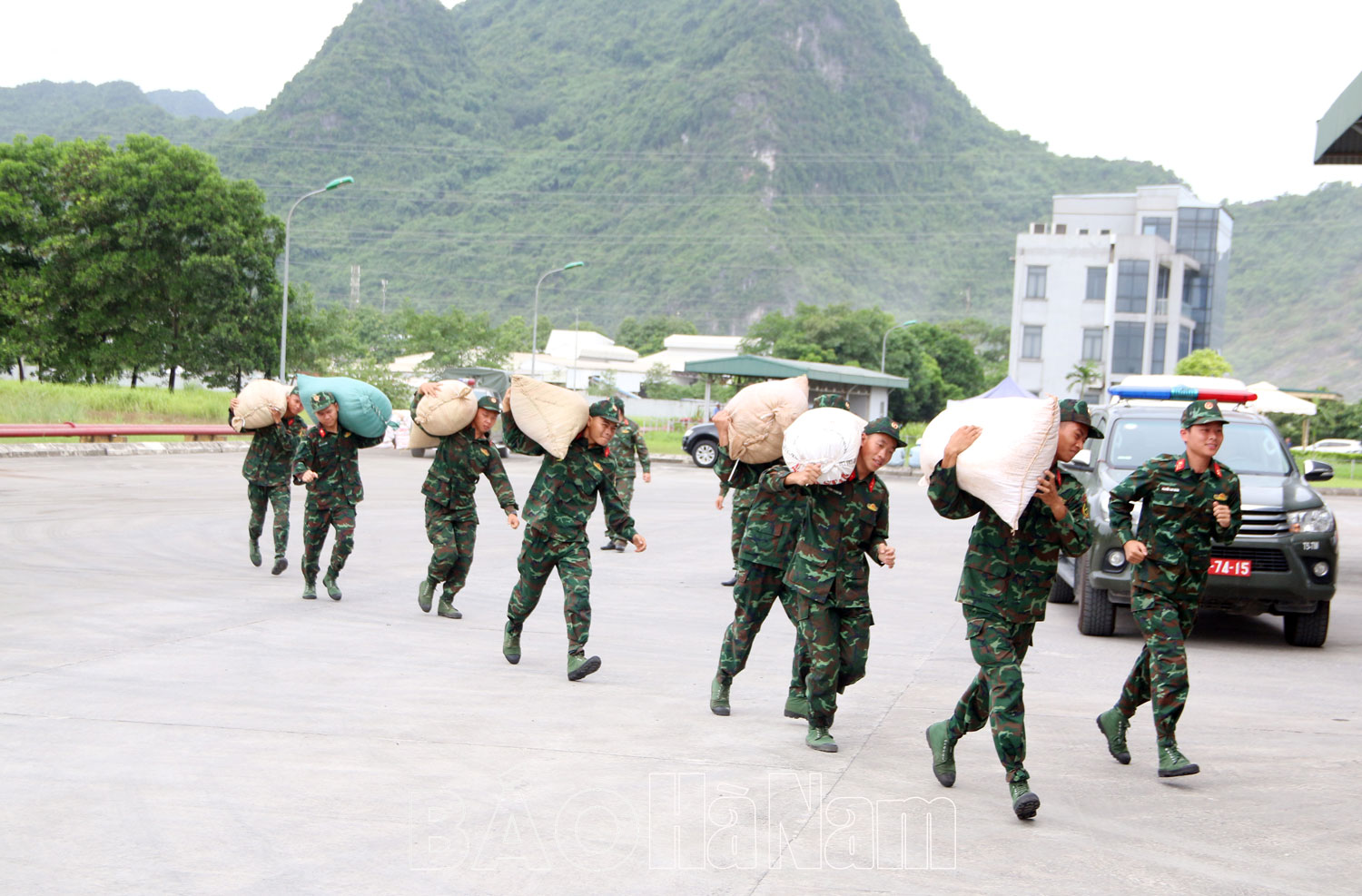 Hà Nam: Diễn Tập PCCC Lớn Nâng Cao Khả Năng Ứng Phó 16 Lực lượng quân đội tham gia chữa cháy